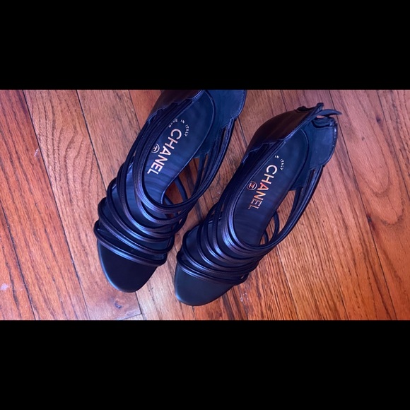 Gorgeous Chanel Sandals Shoes size 37 - Picture 10 of 16
